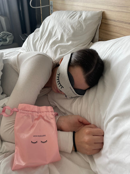 The LashHugger™®